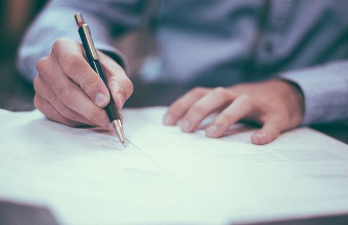 Signing a web development contract and quote