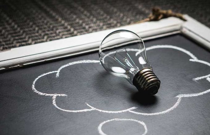 Light bulb sketch symbolising a product idea